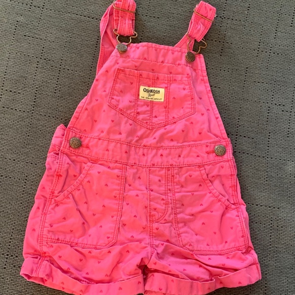 OshKosh B'gosh Other - EUC! Osh Kosh shorts overalls with velvet hearts!